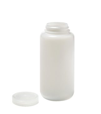 Plastflaska med skruvkork 1L