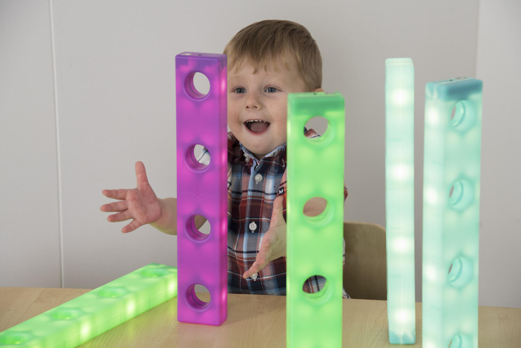 Lysande smala byggklossar 9st.